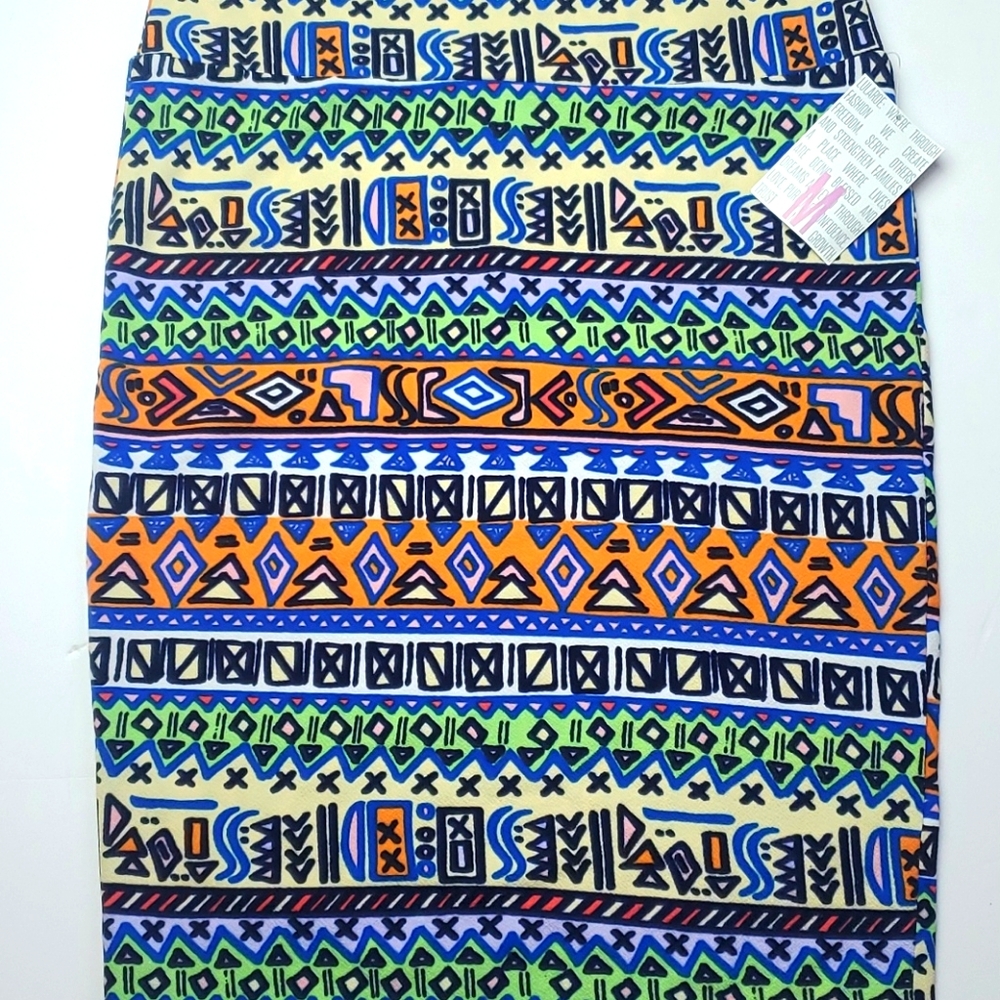 NWT LuLaRoe Cassie Skirt Medium Tribal Aztec Geometric Print